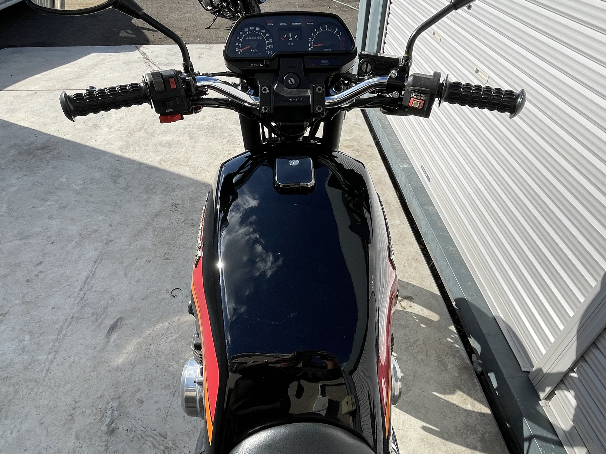 DIRECTION FLY MOTORCYCLE VINTAGE 1984 KAWASAKI KZ750L4